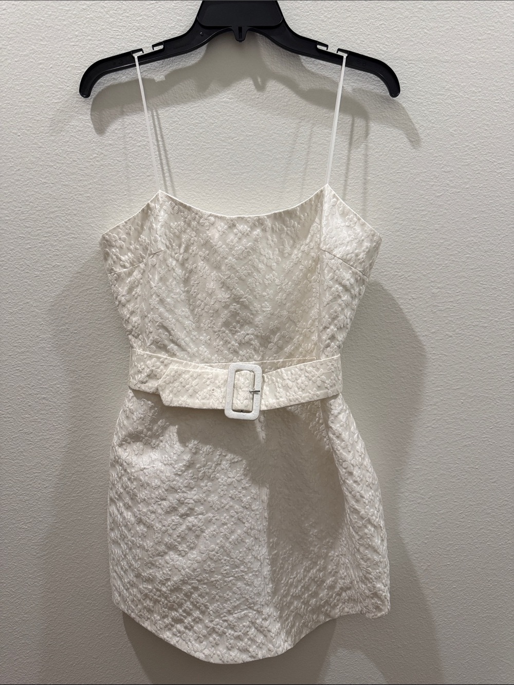 Amanda Uprichard Elegant White Textured Mini Dress with Belt
